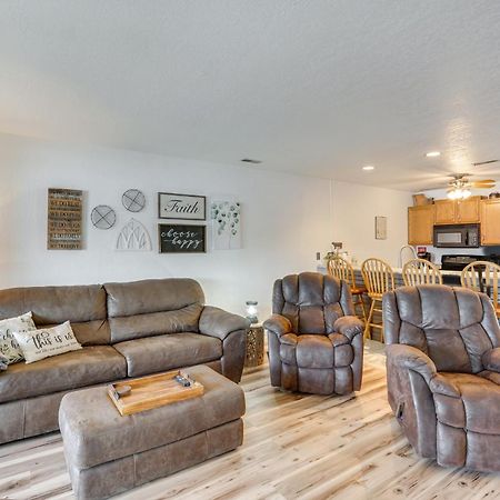 Modern Condo With Screened Balcony And Views! Osage Beach Exterior photo