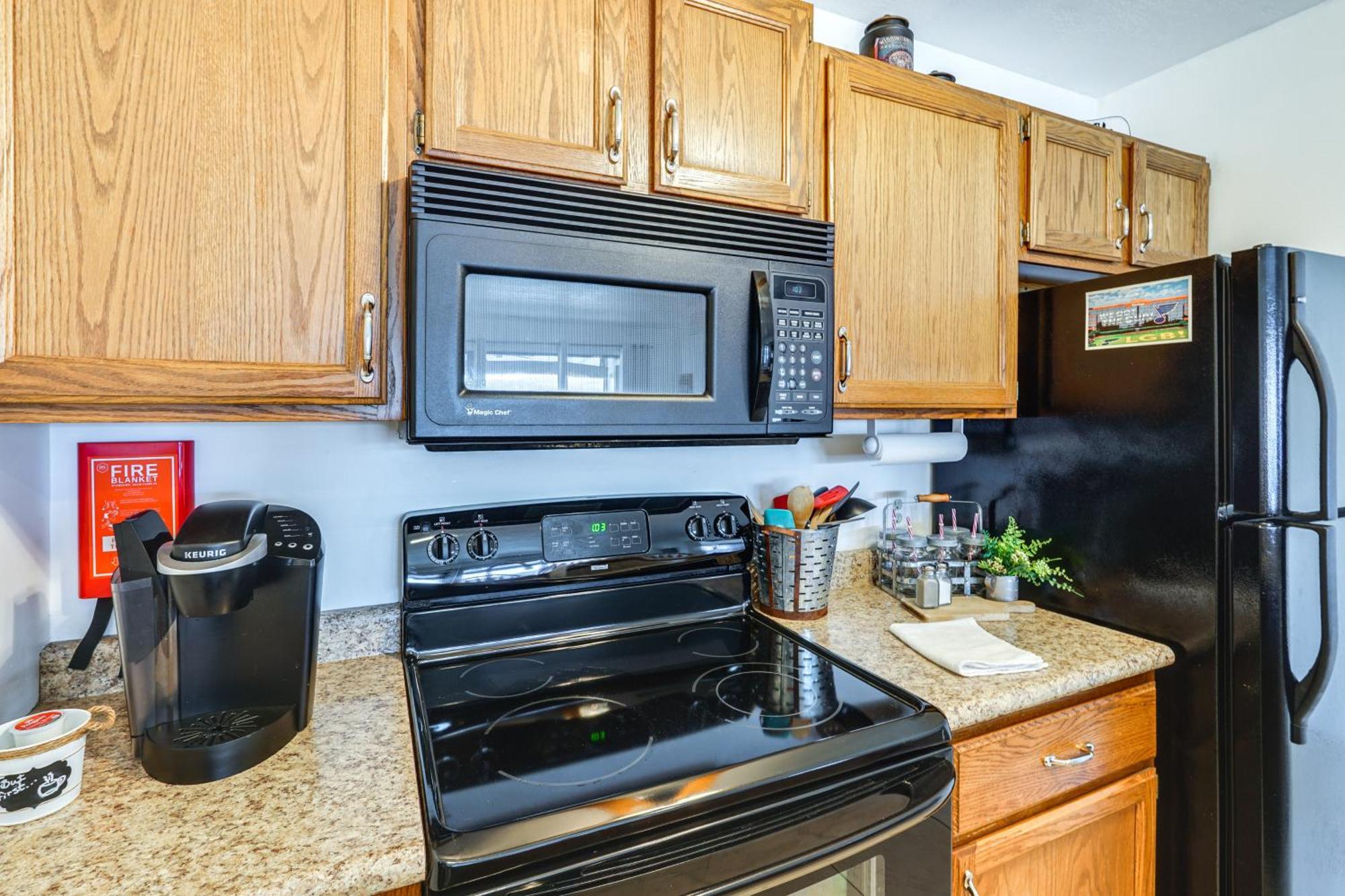 Modern Condo With Screened Balcony And Views! Osage Beach Exterior photo