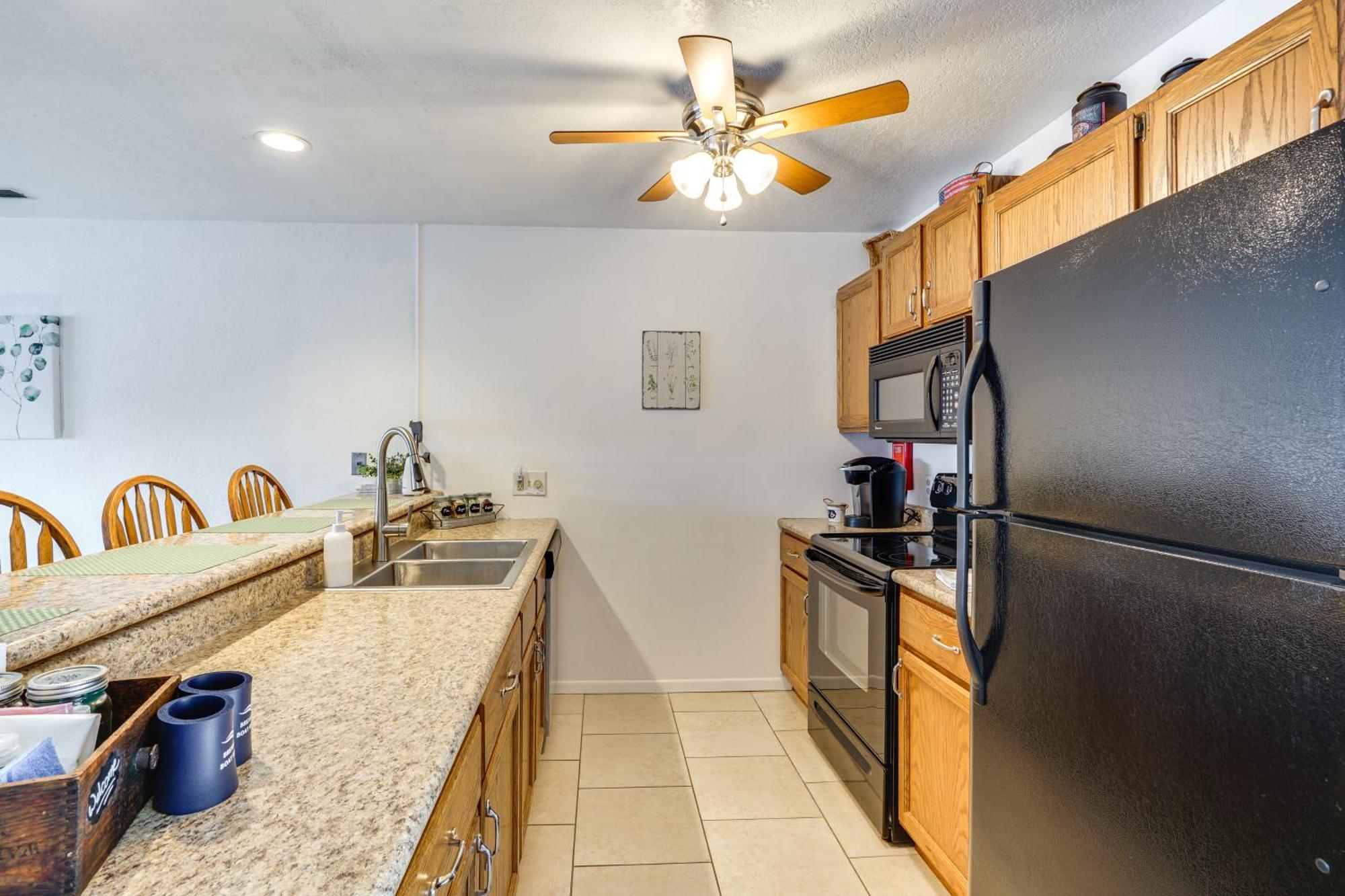 Modern Condo With Screened Balcony And Views! Osage Beach Exterior photo