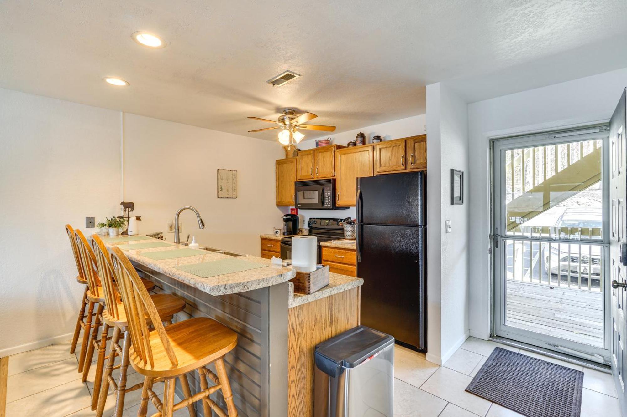 Modern Condo With Screened Balcony And Views! Osage Beach Exterior photo
